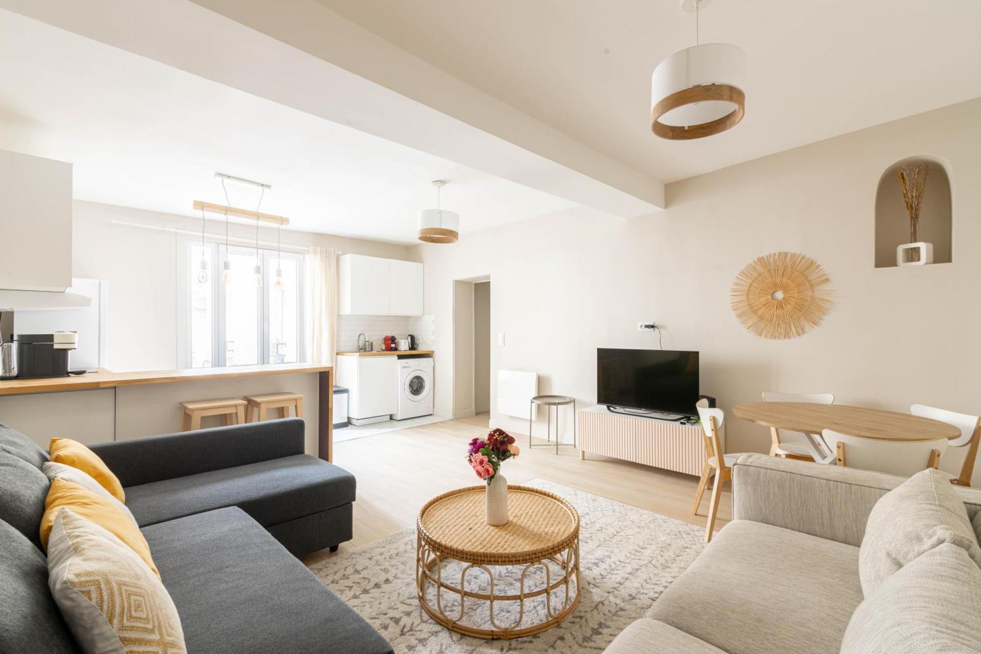 Luxurious 1 Bedroom Quartier De La Bastille Free Netflix Париж Екстериор снимка