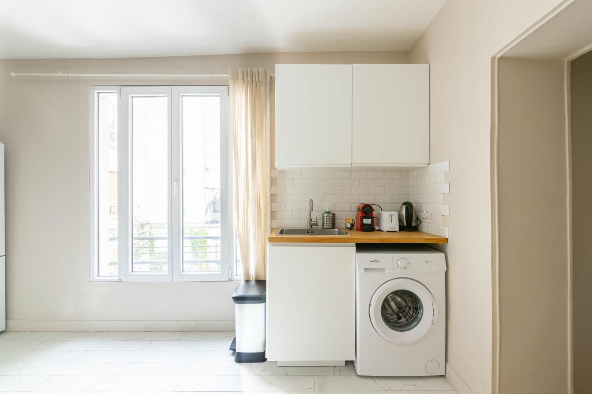Luxurious 1 Bedroom Quartier De La Bastille Free Netflix Париж Екстериор снимка